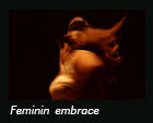 Feminin embrace